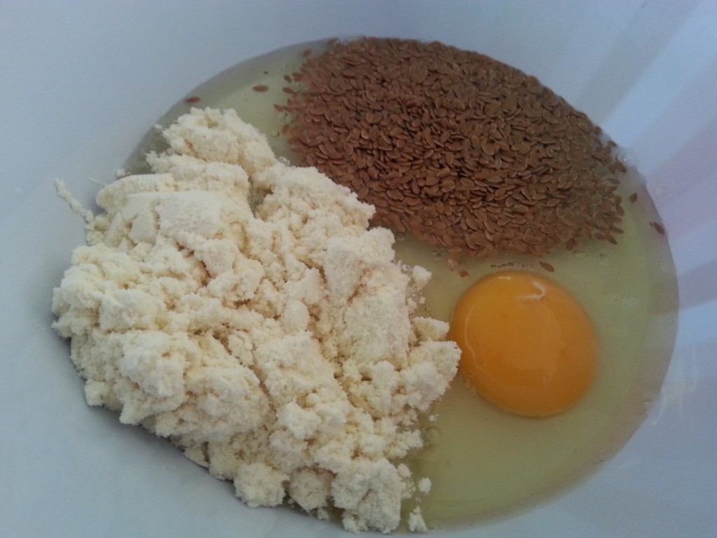 Easy Clean Protein Pancakes Recipe: Add eggs, flax seed and protein powder into a mixing bowl and mix until smooth (approx 4 mins)